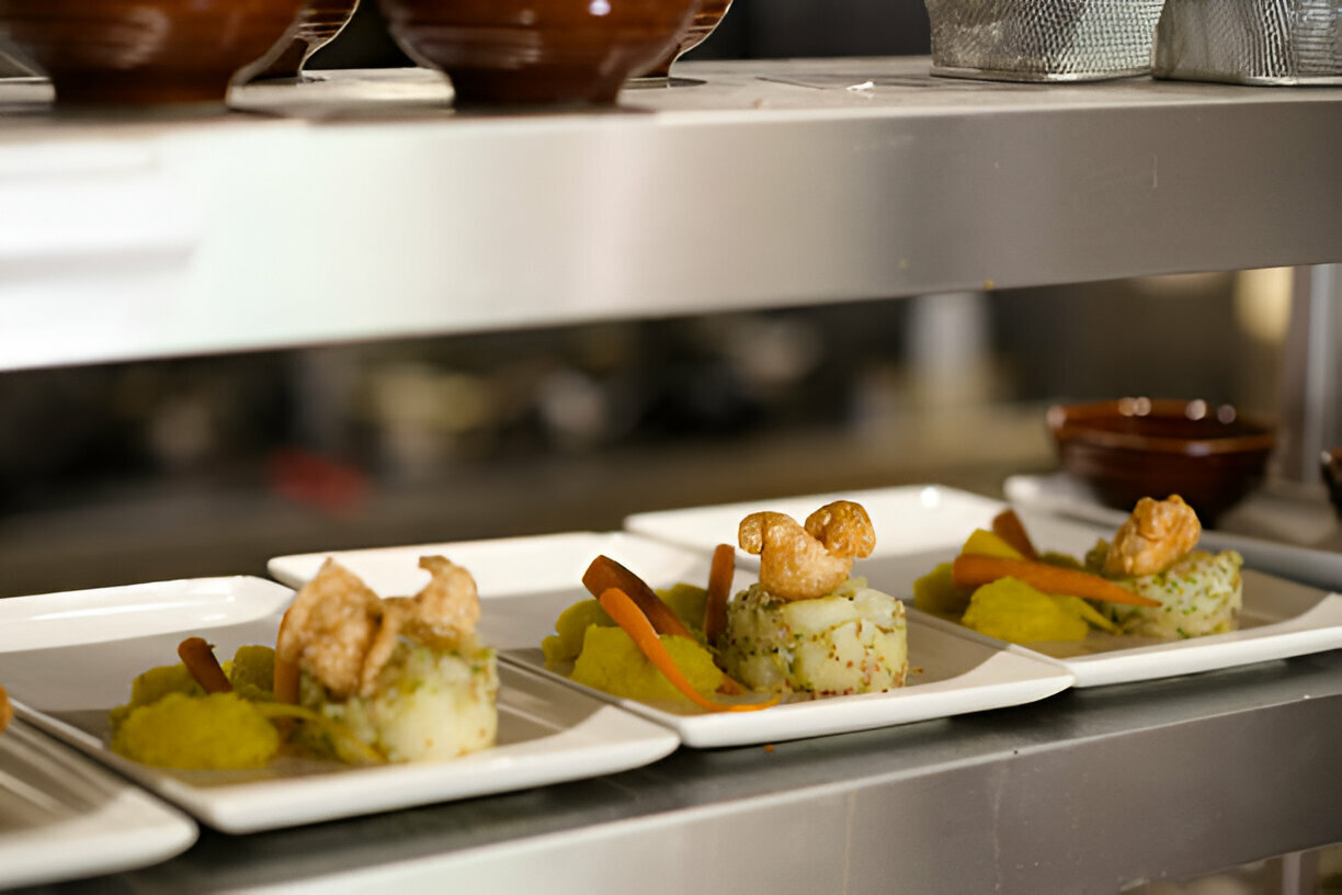 Why Should You Trust Catering Professionals for Your Next Party?